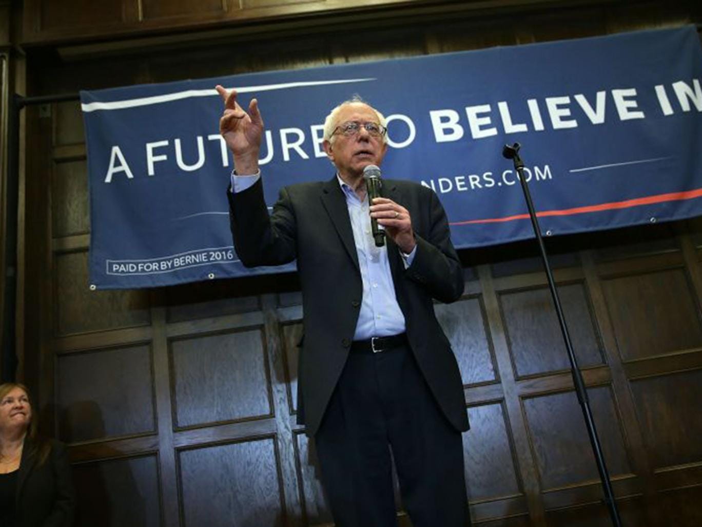 Bernie Sanders Cuts Further Into Hillary Clinton's Lead in New National Poll