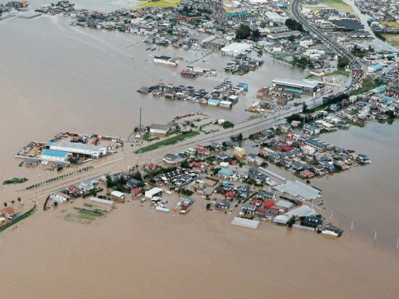 JAPAN-FLOODING-PIC-2.gif