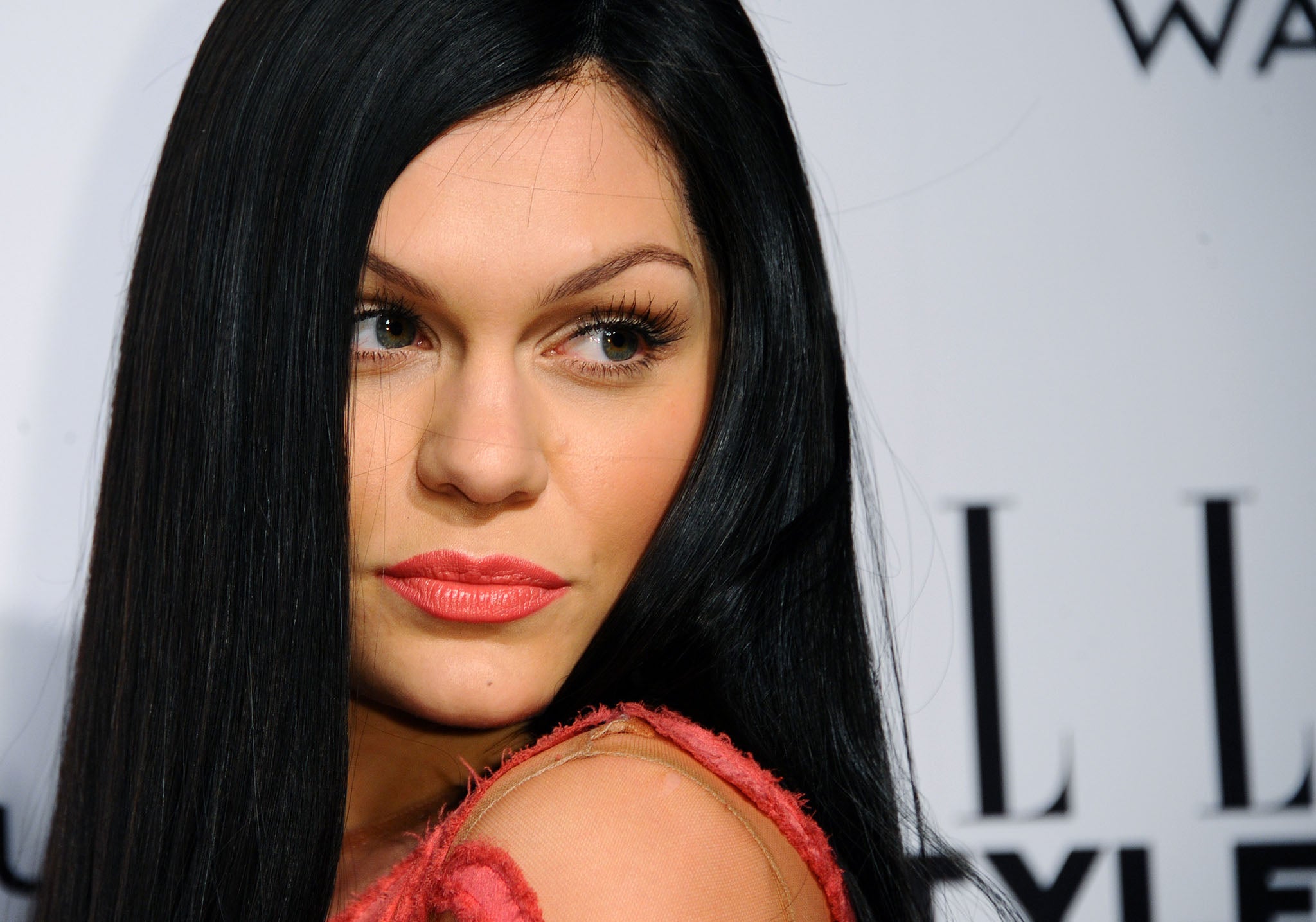 Jessie J Labels Her Bisexuality A Phase I Want To Stop Talking About It Completely Now And