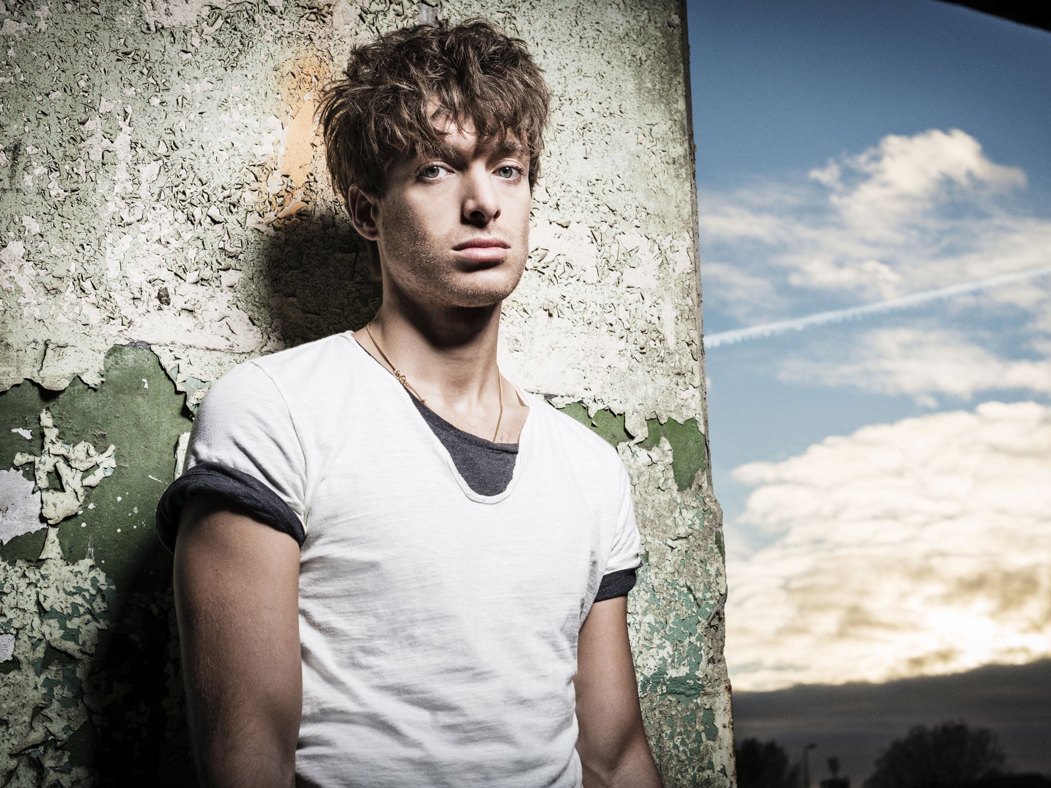 Paolo Nutini 2024 Girlfriend, net worth, tattoos, smoking & body facts