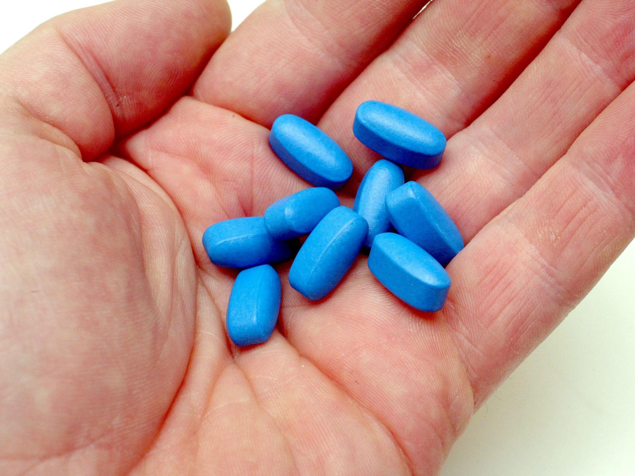 Viagra Gang Members Jailed For Making 10million Selling Fake Drugs 