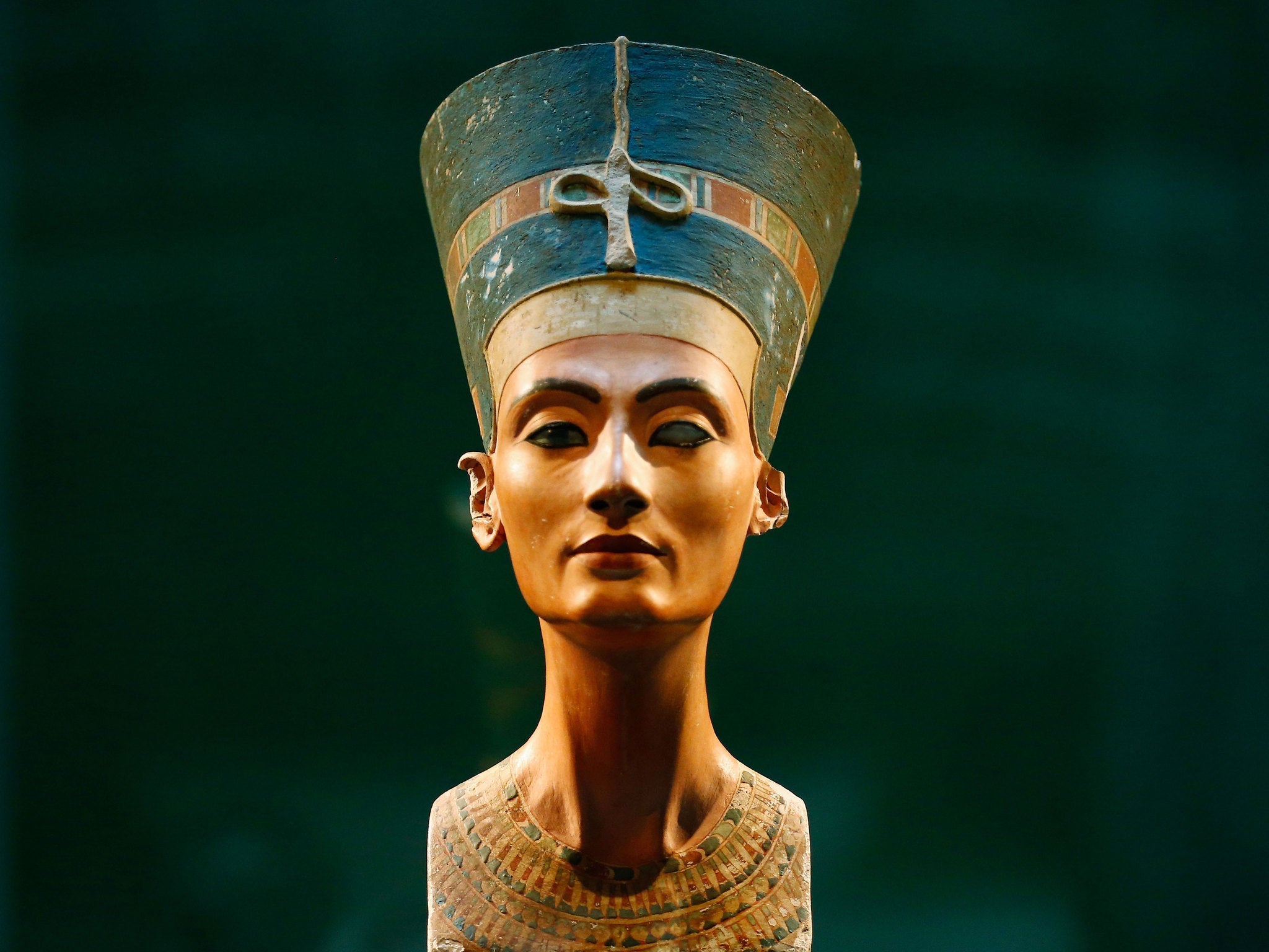 Queen Nefertiti Tomb Egypt Will Not Allow Tutankhamun Tomb To Be