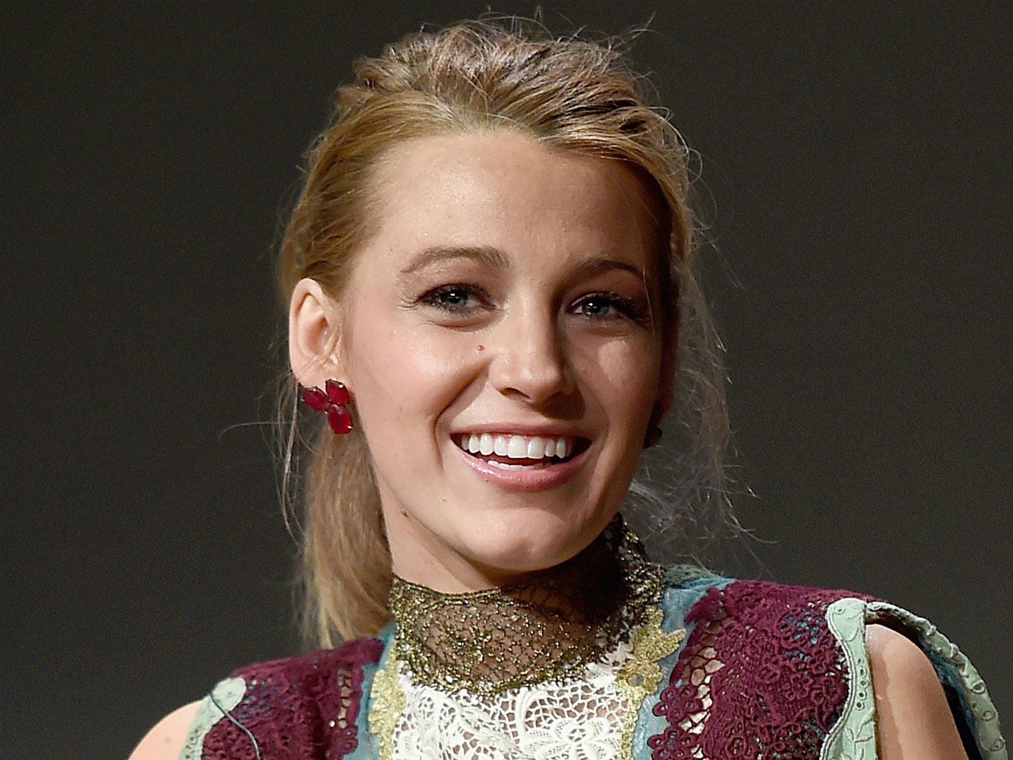Sir-Mix-A-Lot defends Blake Lively's 'LA face with an Oakland booty' post | People ...2048 x 1536