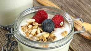 Greek yoghurt has vast nutritional benefits. Regardless of where you stand on the superfood debate, Greek yoghurt’s credentials speak for themselves. A good source of potassium, protein, calcium and essential vitamins, this food forms an ideal base for a healthy breakfast, especially if you’re trying to lose weight.