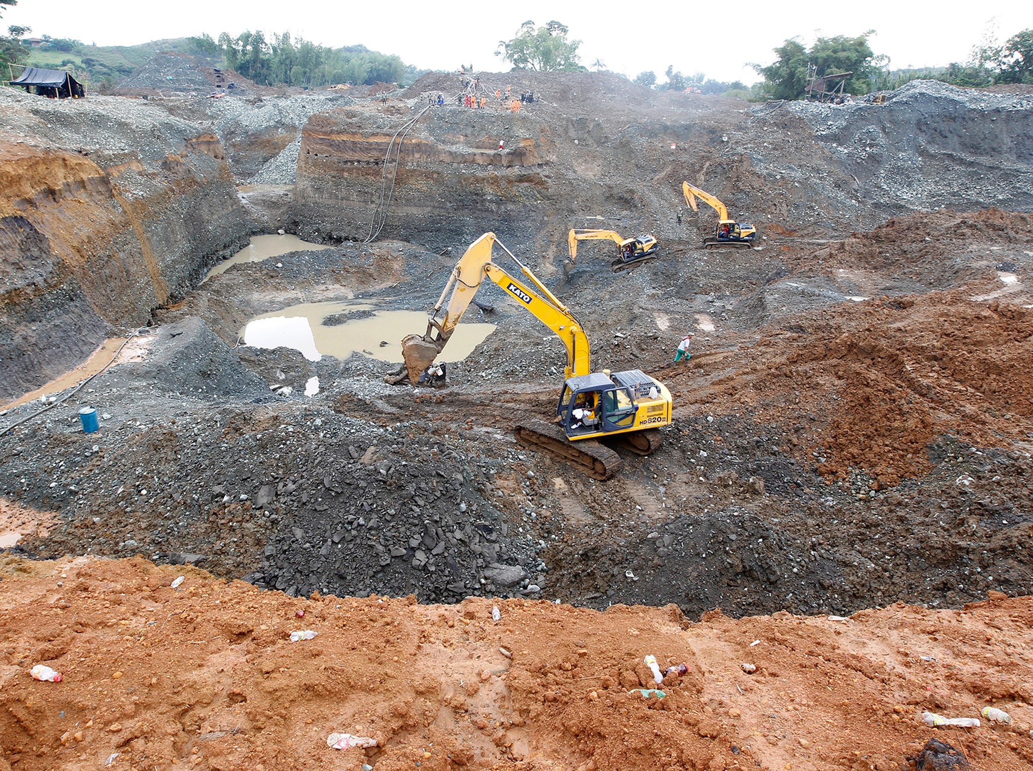 ghana-declares-war-on-illegal-miners-osundefenderosundefender