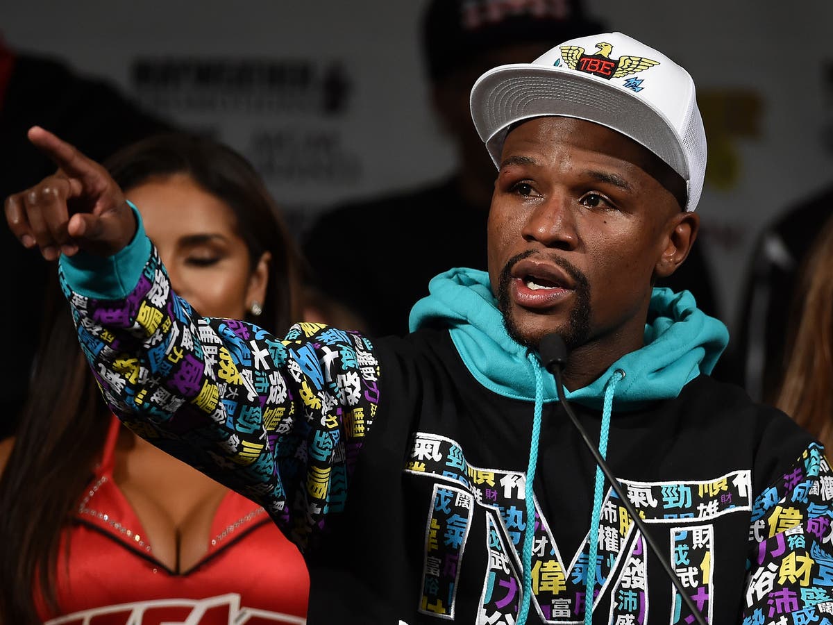 What is Floyd Mayweather’s boxing record?
