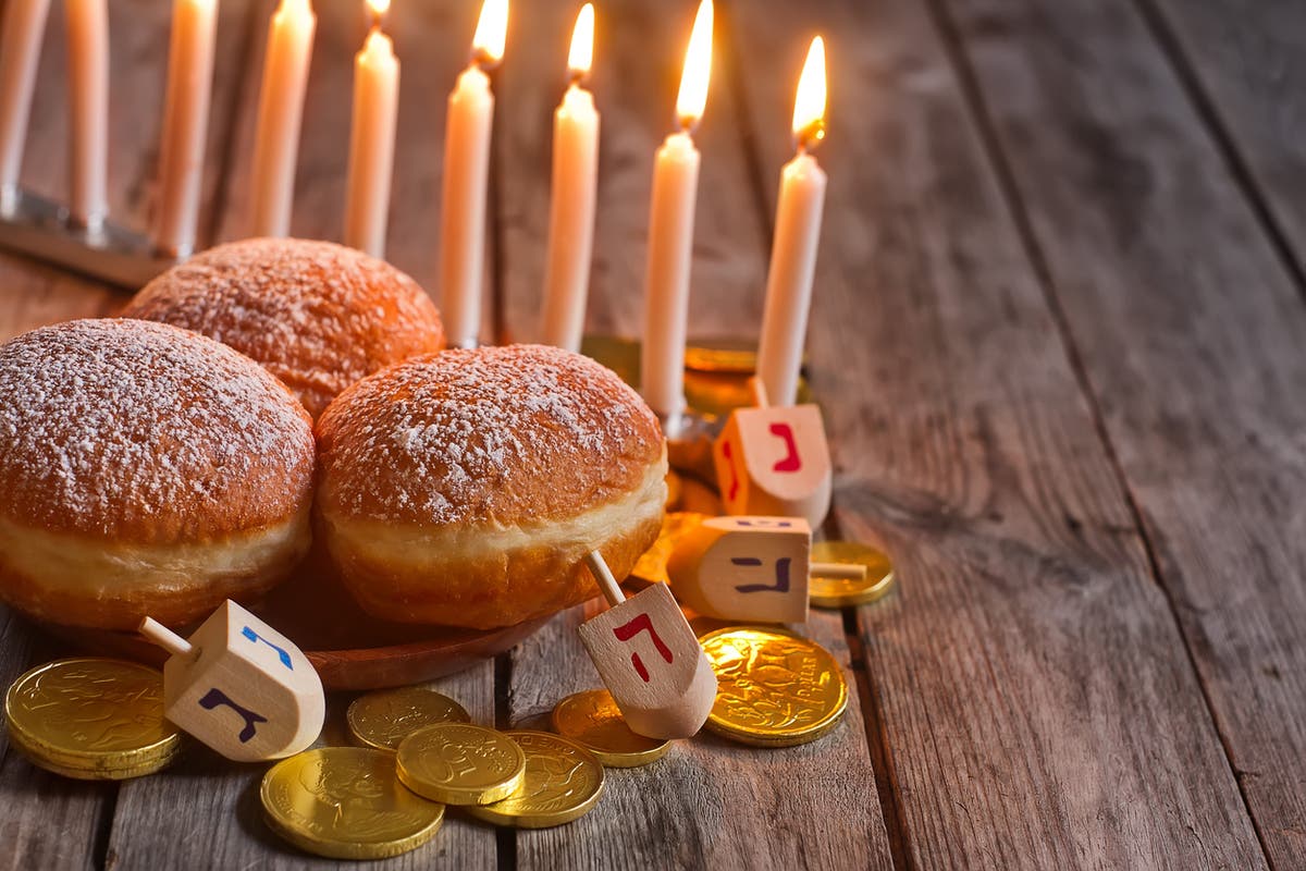 What food is eaten during the Jewish festival of Hanukkah?