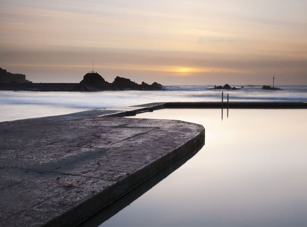 Watch the sun rise and set at Bude Sea Pool