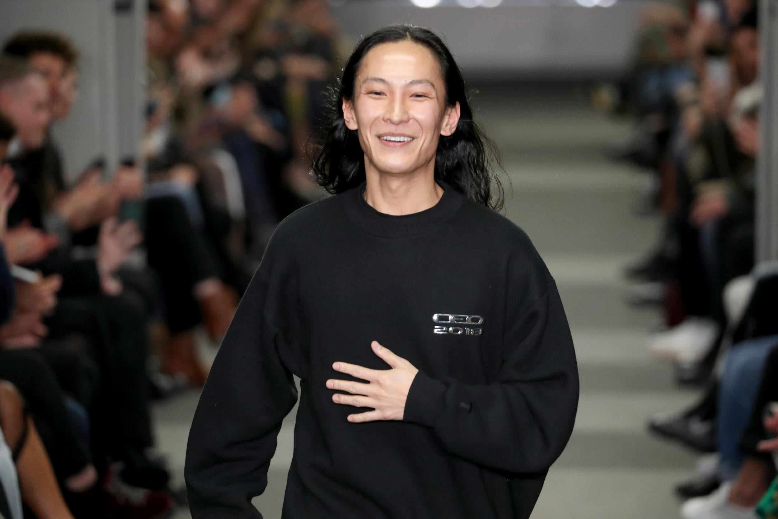 Alexander Wang s 2024 Svart hår & alternativ hårstil.

