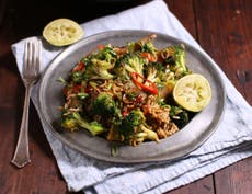 Fried rice with Jerusalem artichokes, broccoli and sesame, recipe