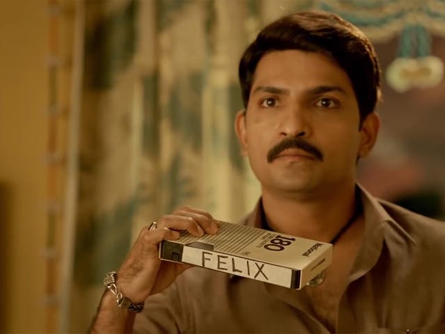 Based on Vikram Chandra’s epic 2006 novel, Netflix’s first Indian original series is a slowly unfolding gem. The first season of Sacred Games – which follows a troubled police officer (Saif Ali Khan) wie het 25 days to save his city thanks to a tip-off from a presumed dead gangster – only covered one quarter of Chandra’s 1,000-page novel. As the show itself declared when it announced the forthcoming second season, “the worst is yet to come”.