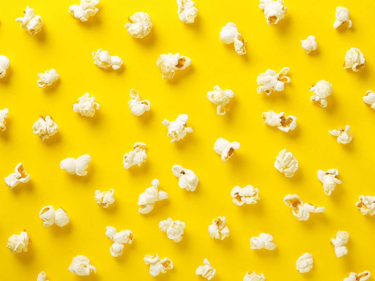 Sweet or salty? Plain or butter? These popcorn makers will make your movie night