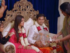 インドのマッチメイキング: Netflixシリーズのエミー賞にノミネートされると、インドの親の取りジブ結婚に再び焦点が当てられます