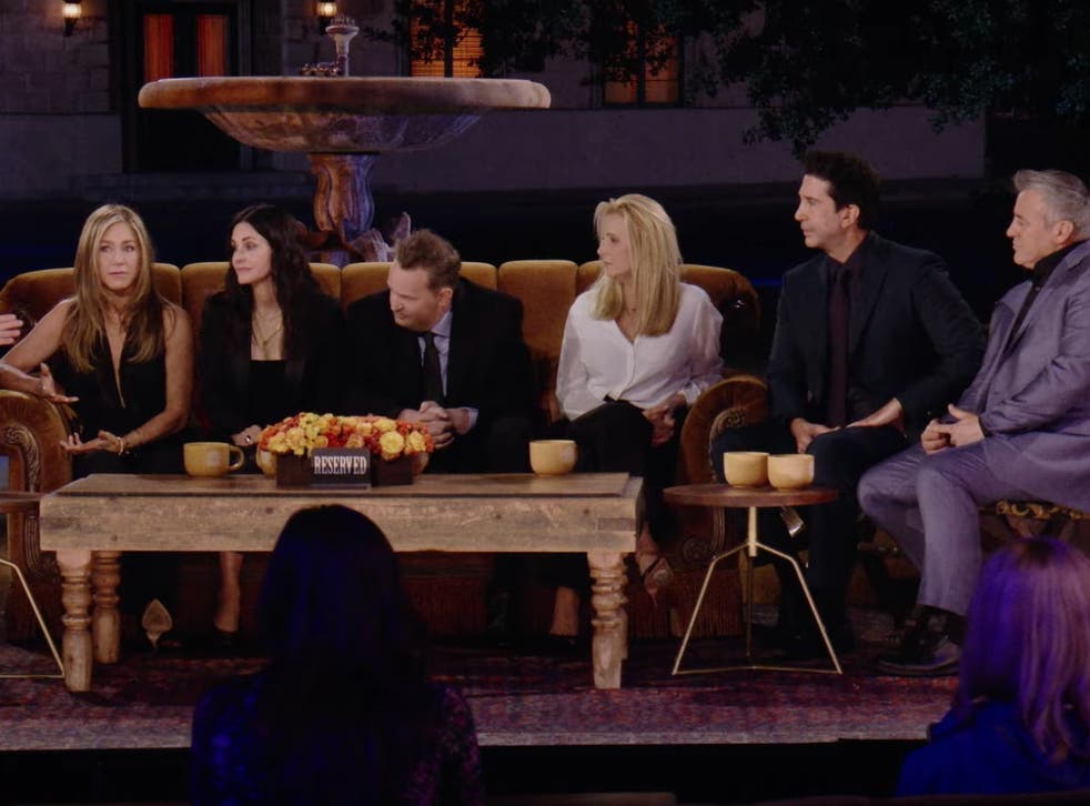 <p>ジェニファー・アニストン, Courtney Cox, マシューペリー, リサ・クドロー, David Schwimmer and Matt LeBpanc in the ‘Friends’ reunion</p>