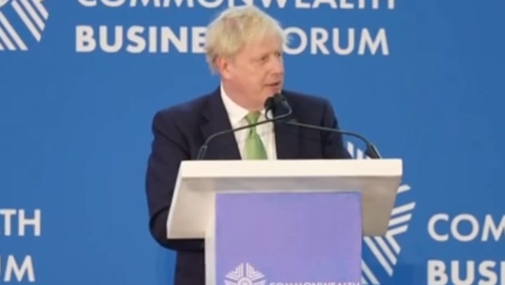 Boris Johnson opens Rwanda speech by saying weather is ‘hotter in London’