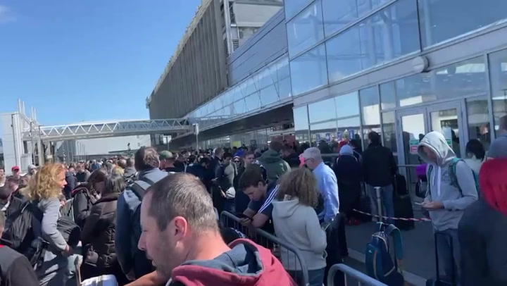 Passengers forced to queue outside terminal at Dublin Airport in day of travel chaos