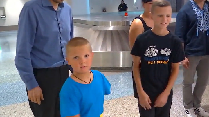 Ukrainian boy travels to Minnesota for free prosthetic arm