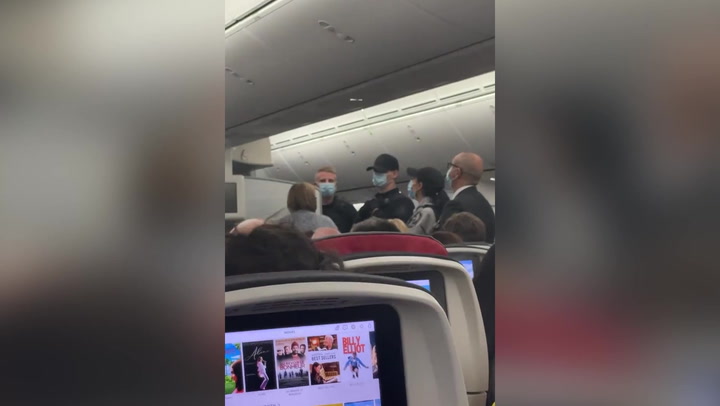 Air Canada throws off more than 20 passengers from flight without explanation