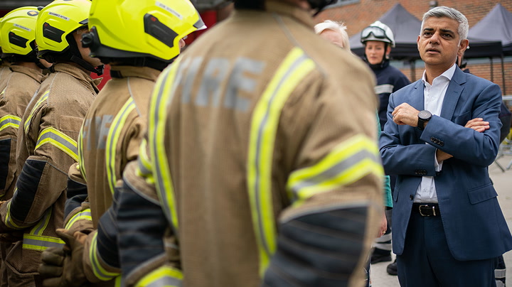 Sadiq Khan thanks London Fire Brigade for tackling ‘unprecidented’ heatwave fires