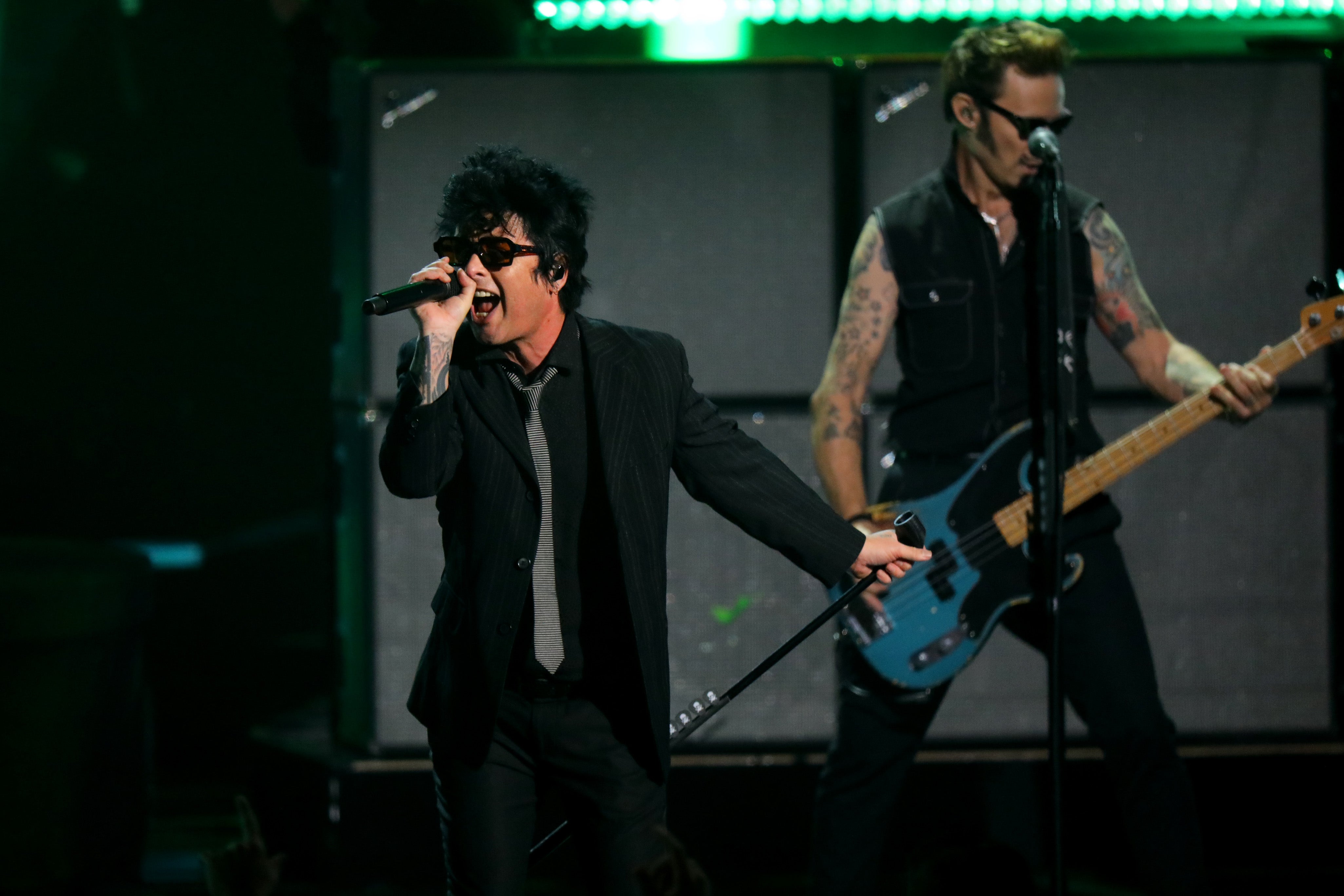 Billie Joe Armstrong se presenta con Green Day en The Game Awards 2019. Los Angeles, California.