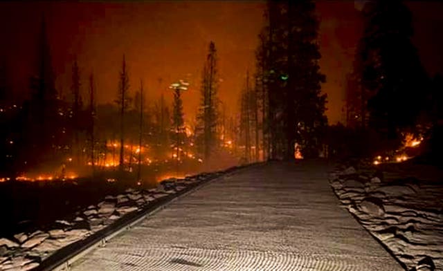 Creek Fire promps rescues Mammoth Pool Reservoir