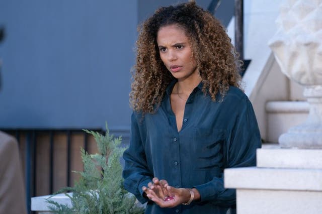 Chantelle makes the decision to get a divorce from her abusive husband