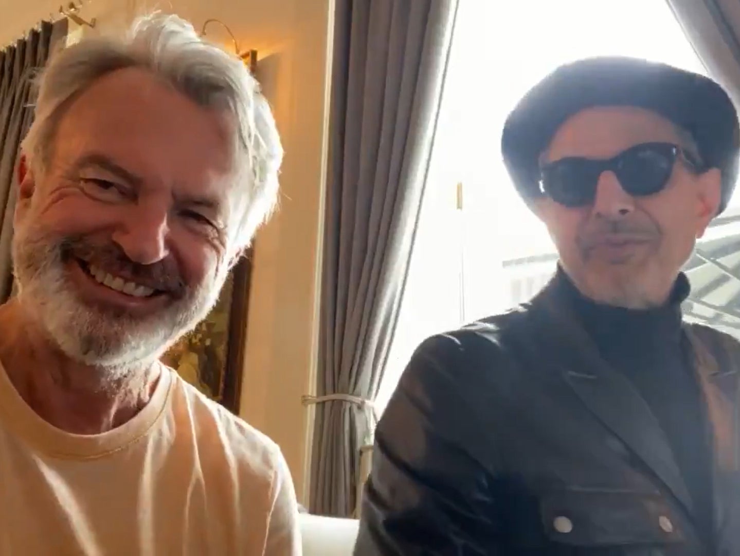 Sam Neill and Jeff Goldblum sing 'I Remember You' as a duet