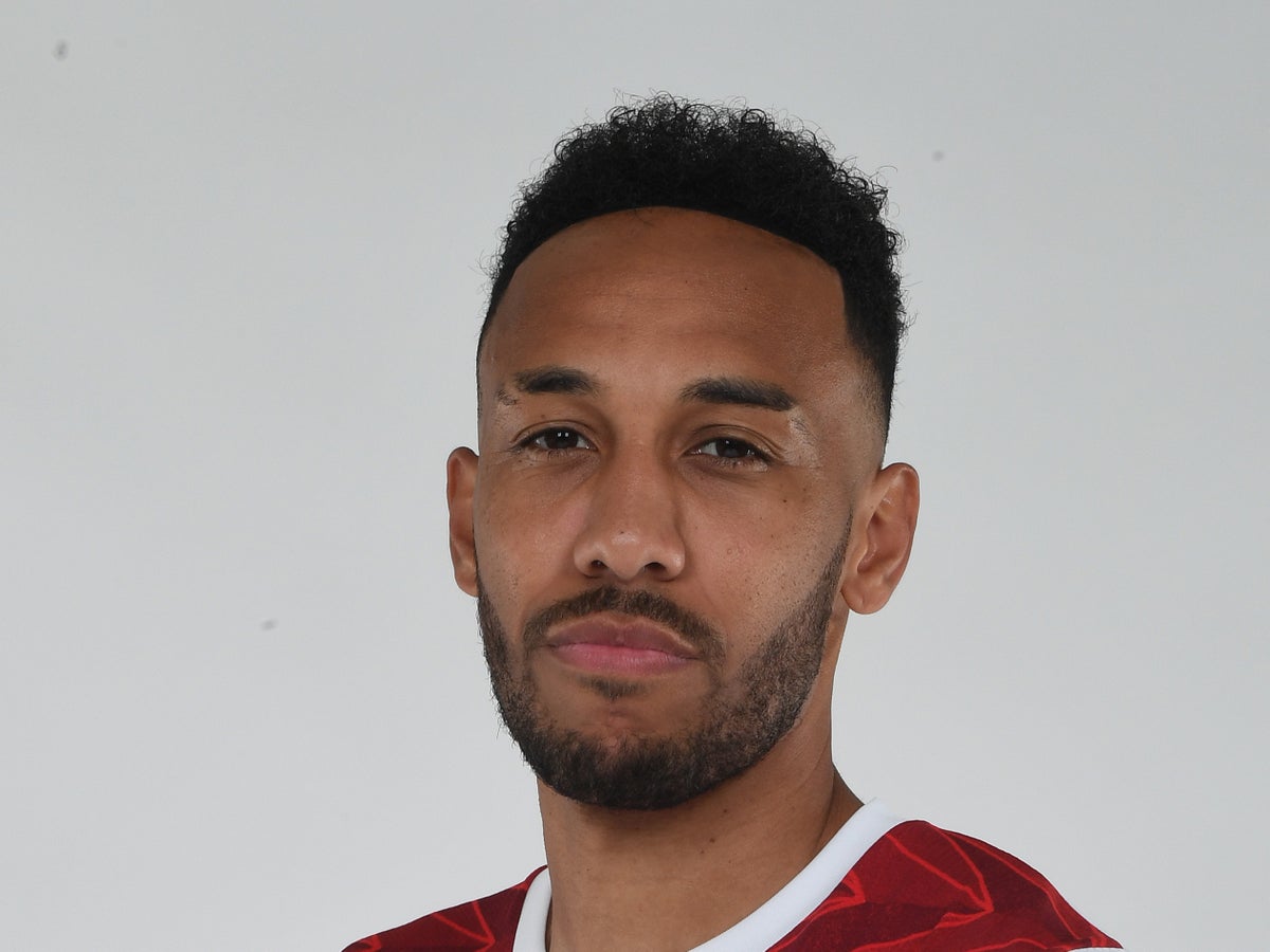 Pierre Emerick Aubameyang Signs New Arsenal Contract The Independent