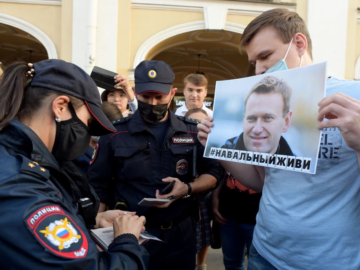 Alexei Navalny: Poisoned Putin critic 'can talk again’ as police protection increased