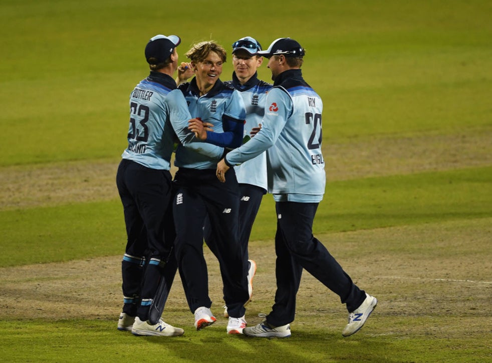 England celebrate as they level the series