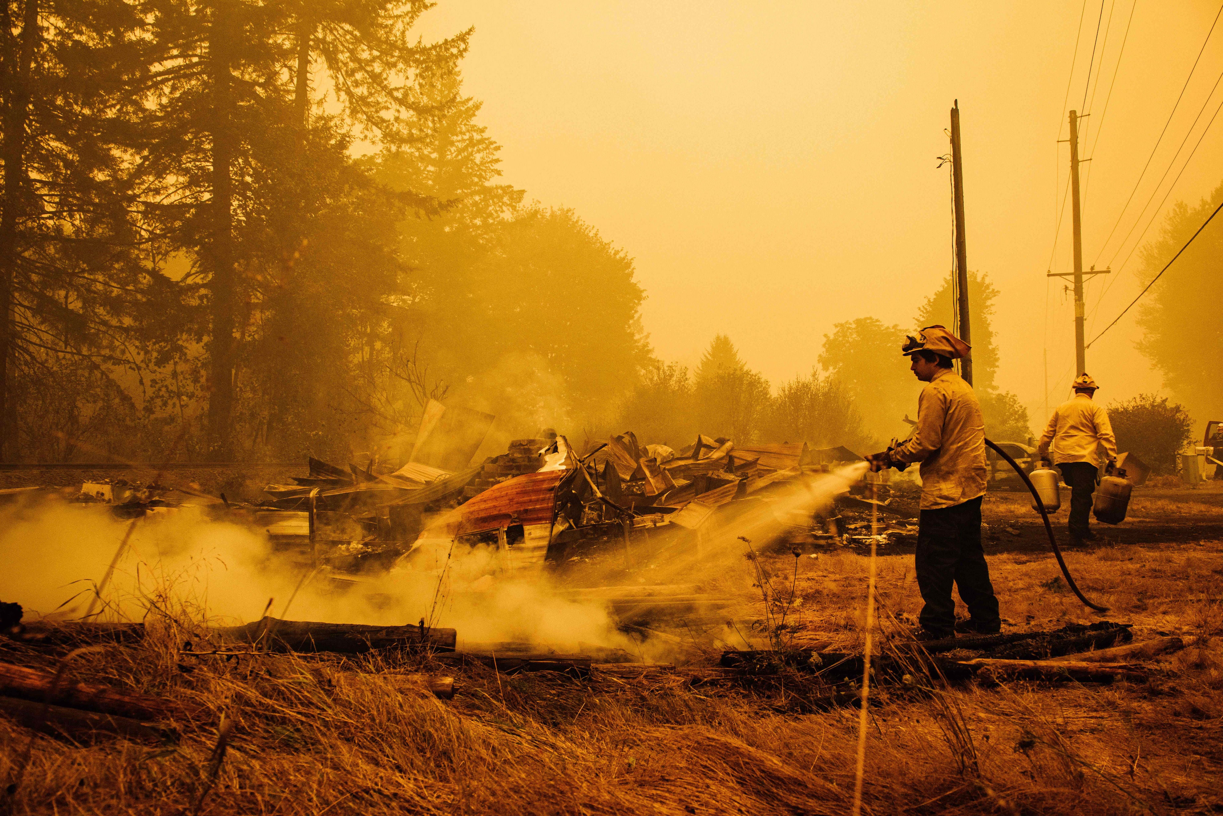 Miles de personas se han visto obligadas a huir de sus hogares en Oregón debido a los incendios forestales