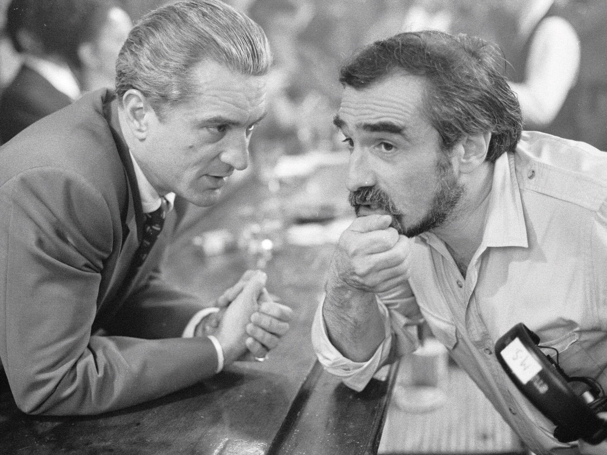 Martin Scorsese directs Robert De Niro on the ‘Goodfellas’ set