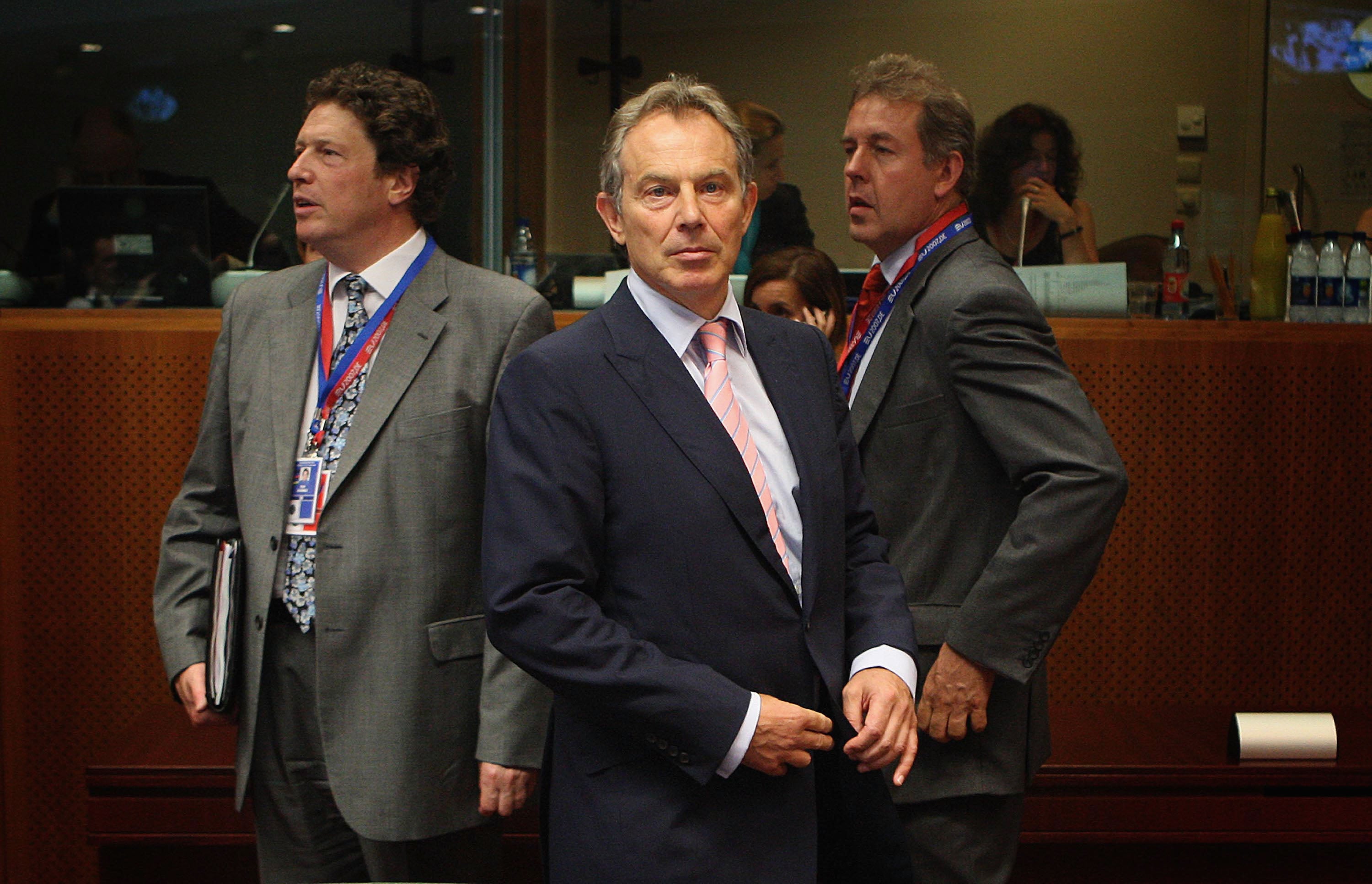 Darroch (right) with Tony Blair in Brussels, 2007