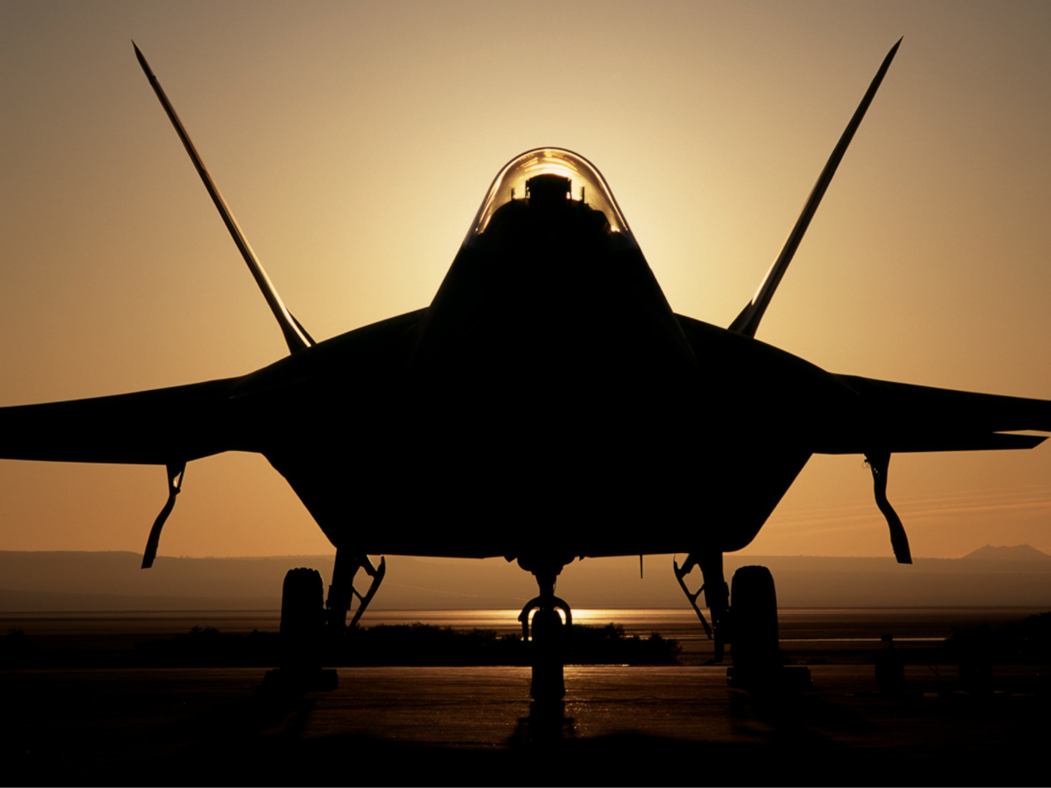 us-air-force-secretly-designed-built-and-flew-a-secret-fighter-jet-all