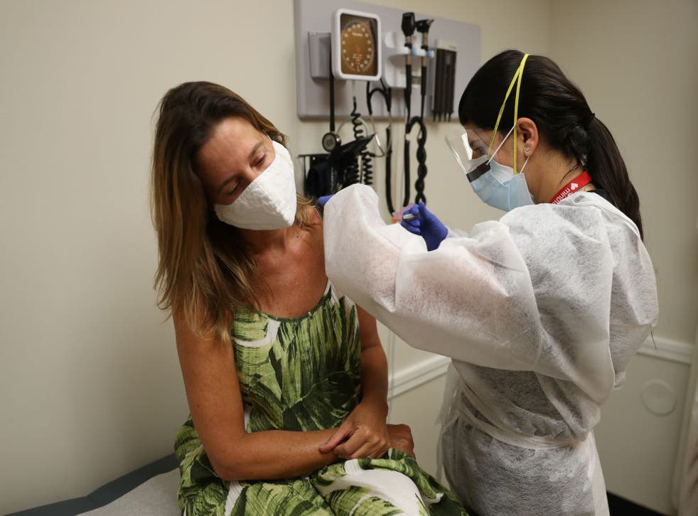 Una nueva encuesta encuentra que las mujeres tienen menos intención que los hombres de recibir una vacuna contra el coronavirus