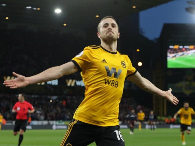 Diogo Jota celebra un gol con los Wolves