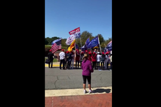 Fears of voter intimidation in 2020 election as Trump supporters block polling station in Virginia