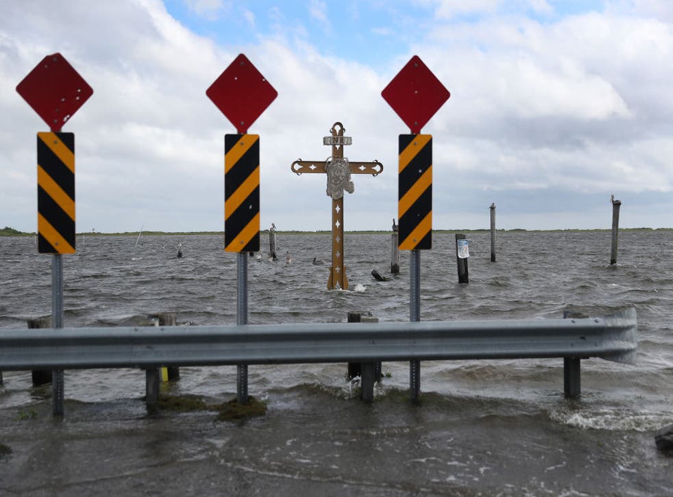 La tormenta podría dejar hasta 15 pulgadas (38 cms) de lluvia en algunos puntos