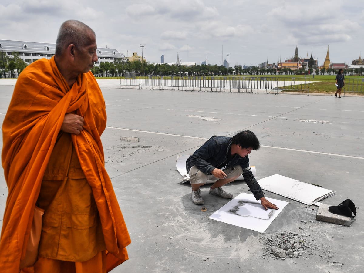 Thai protesters in uproar as anti-monarchist plaque they placed vanishes