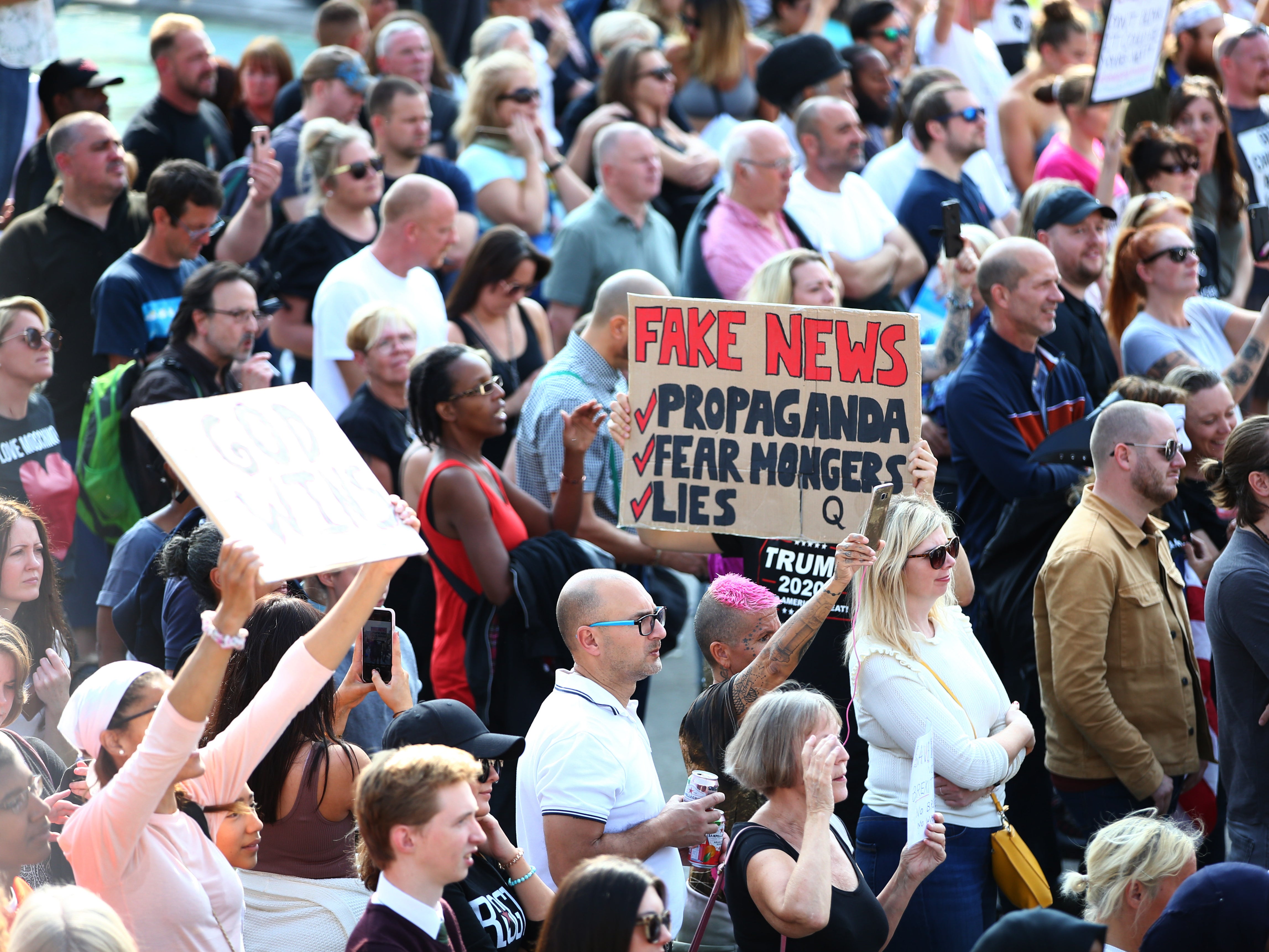 Protesters clash with Met Police at anti-vax rally by Trafalgar Square on 19 September
