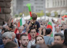 Bulgaria: On Independence Day, thousands urge govt to resign