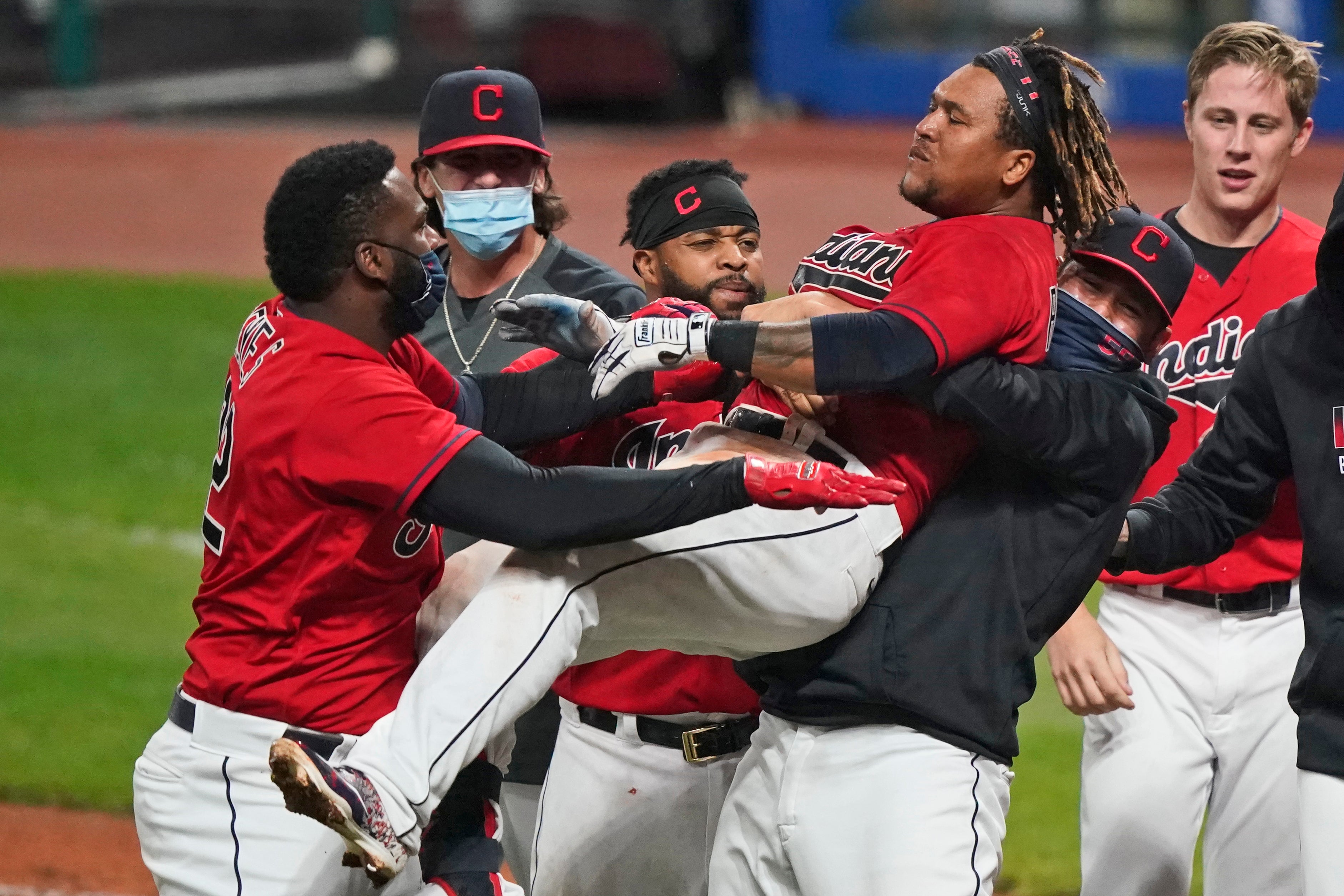 Ramírez, Indians clinch playoff spot with 5-3 win over WSox award Chicago  White Sox Tim Anderson Jose Ramirez swing