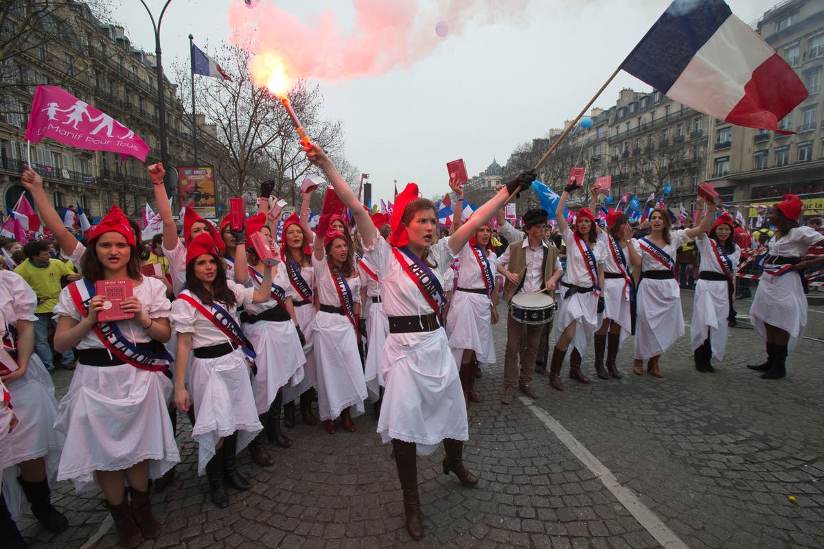 Crop tops or 'republican' dress? France debates schoolwear