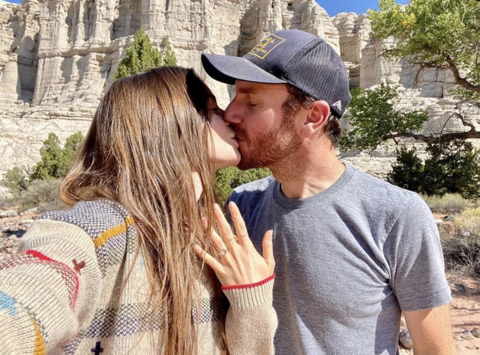 Lily Collins Instagram Pictures - Lily Collins Announces Engagement To Charlie Mcdowell The Independent