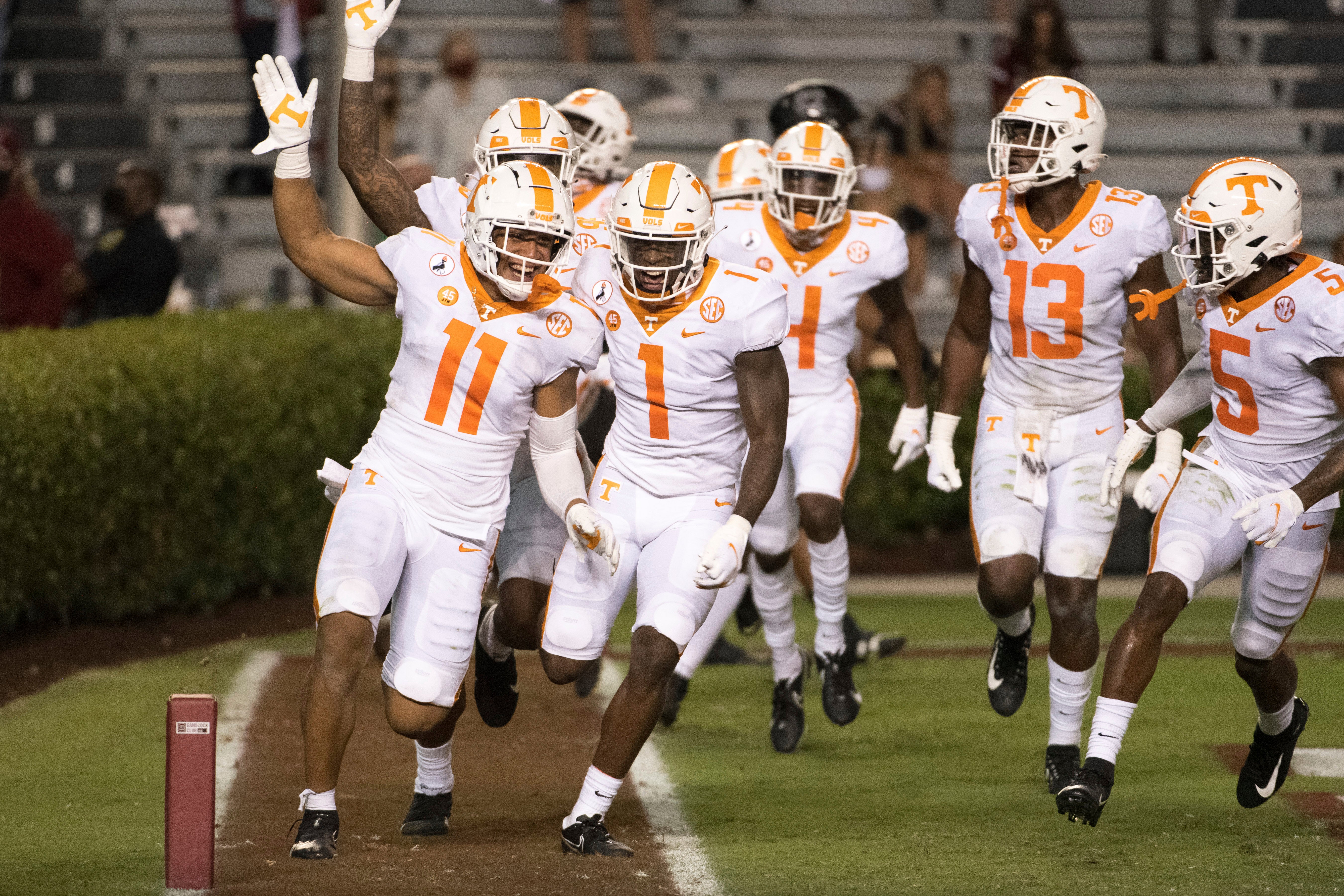 No. 16 Tennessee wins seventh straight 3127 over Gamecocks Tennessee