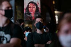 NYPD criticised for rushing BLM protesters among diners in Manhattan