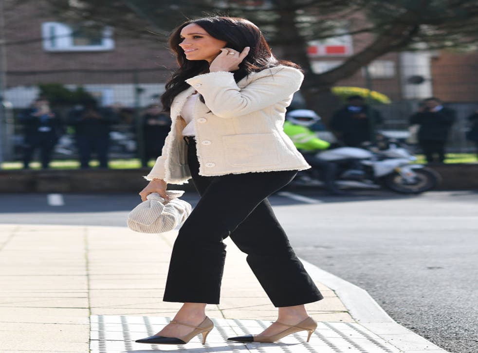 Meghan Markle en su visita al colegio Robert Clack Upper School.