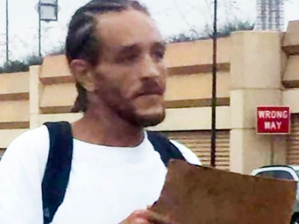 Delonte West was photographed panhandling on the side of a Dallas highway in September 2021