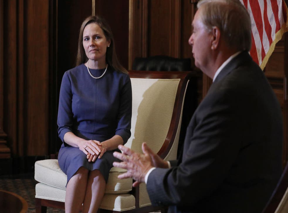 Amy Coney Barrett realizó una visita al Senado.