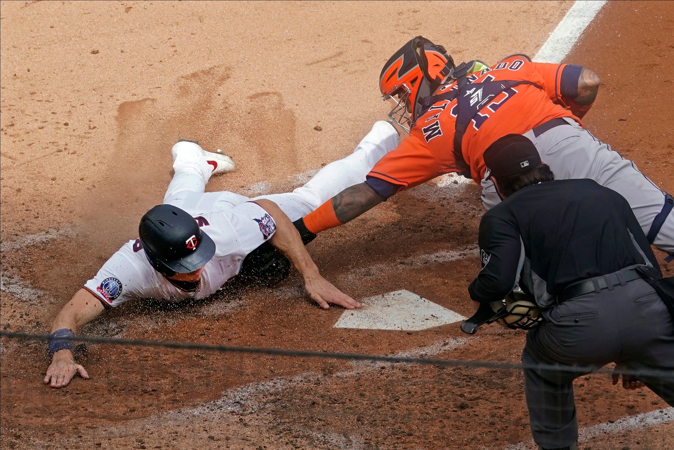 Oakland A's bullpen woes continue in loss to Chicago White Sox